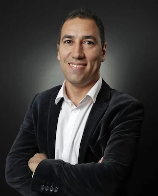 Portrait du Dr Ahmed Rahmi, chirurgien ophtalmologue spécialisé en chirurgie réfractive, cataracte et chirurgie oculaire à la Clinique de la vue Lyon