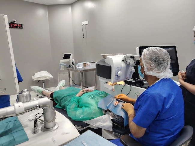 Opération hypermétropie Lyon : chirurgie réfractive à la Clinique de la vue Lyon