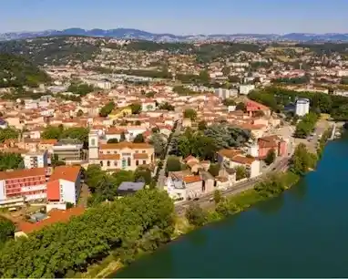 Photo de Givors où se situe la Clinique de la vue