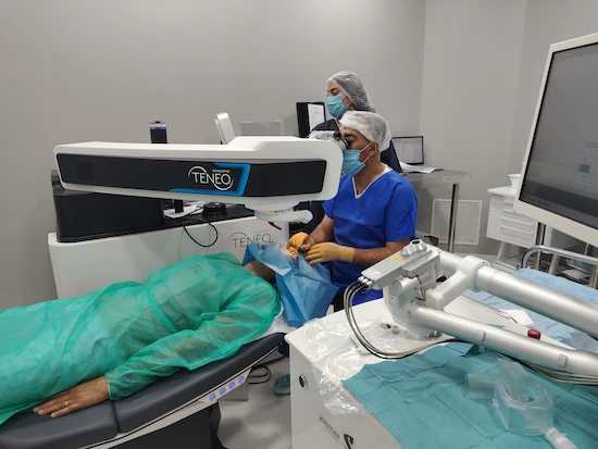 Chirurgie laser avec Octavius à la Clinique de la vue Lyon